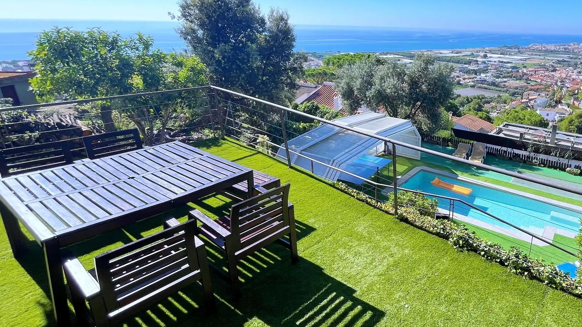 Сasa de vacaciones Villa con piscina privada climatizada Santa Susanna España