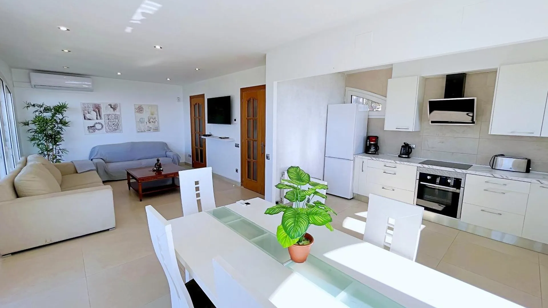 Villa con piscina privada climatizada Santa Susanna Сasa de vacaciones