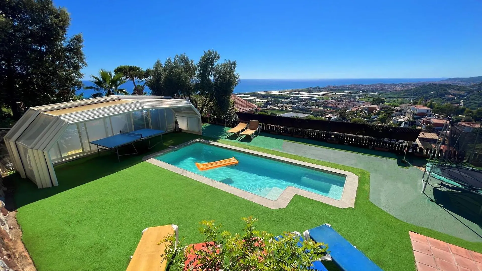Villa con piscina privada climatizada Santa Susanna